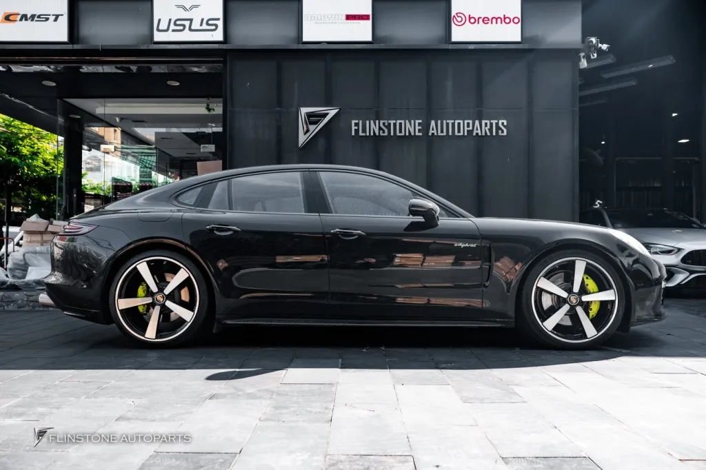 Porsche Panamera ล้อ