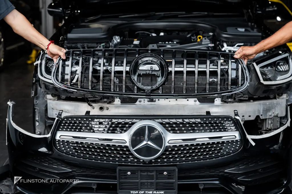 Mercedes Benz Gla กระจัง