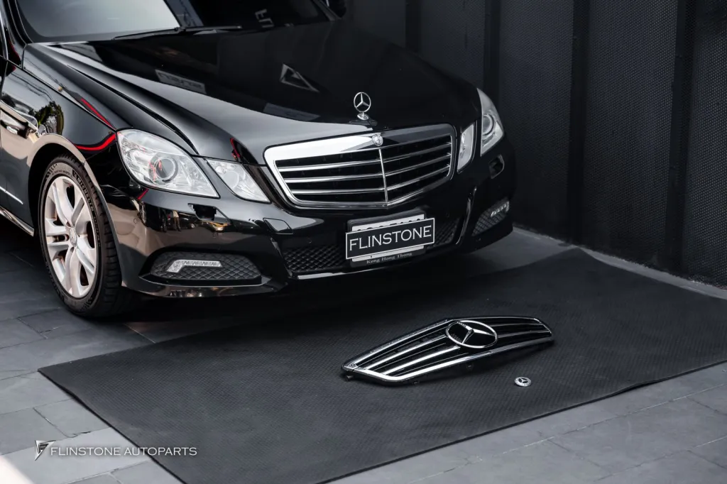 Mercedes Benz W212 กระจัง โลโก้