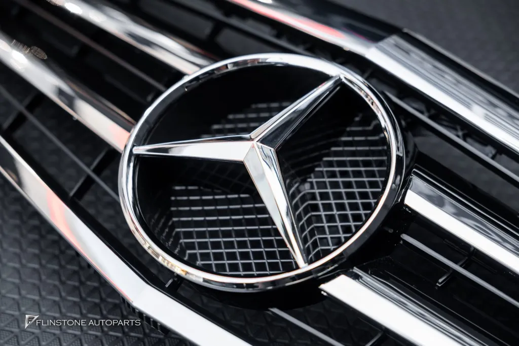Mercedes Benz W212 กระจัง โลโก้