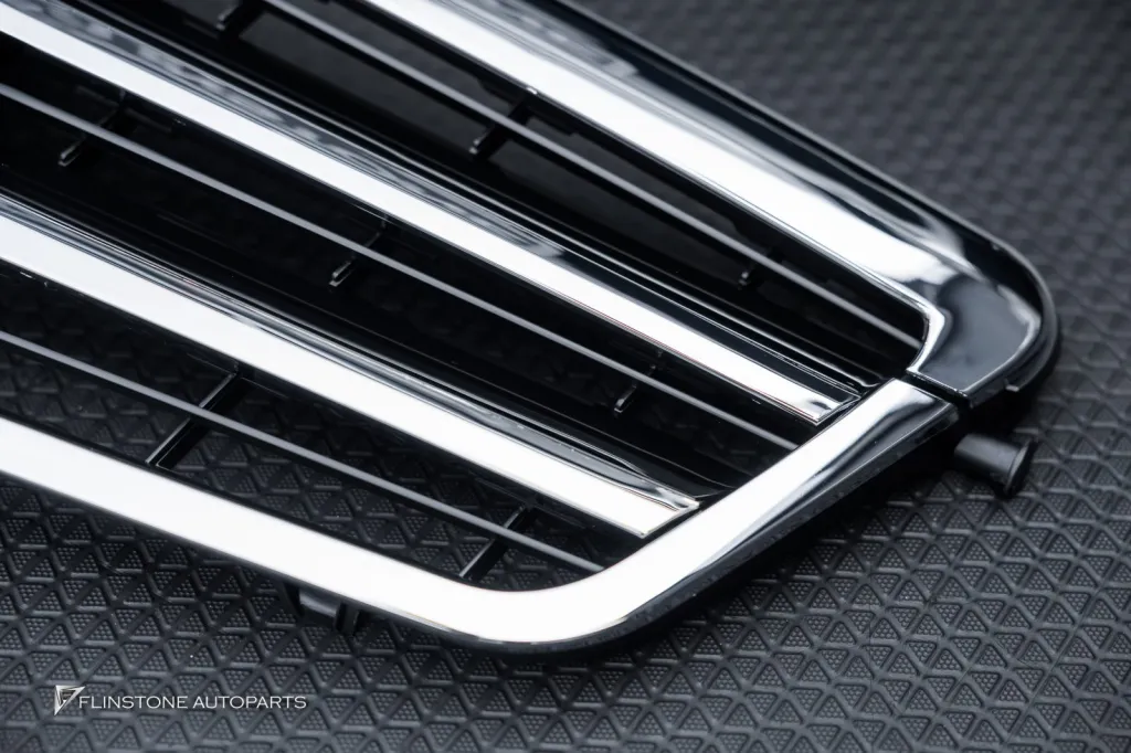Mercedes Benz W212 กระจัง โลโก้
