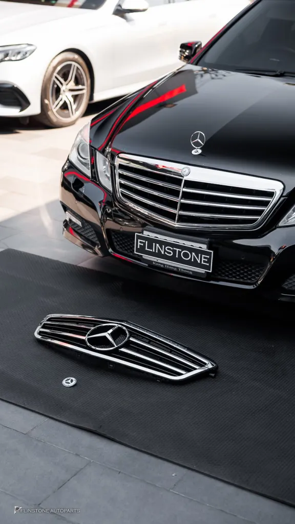 Mercedes Benz W212 กระจัง โลโก้