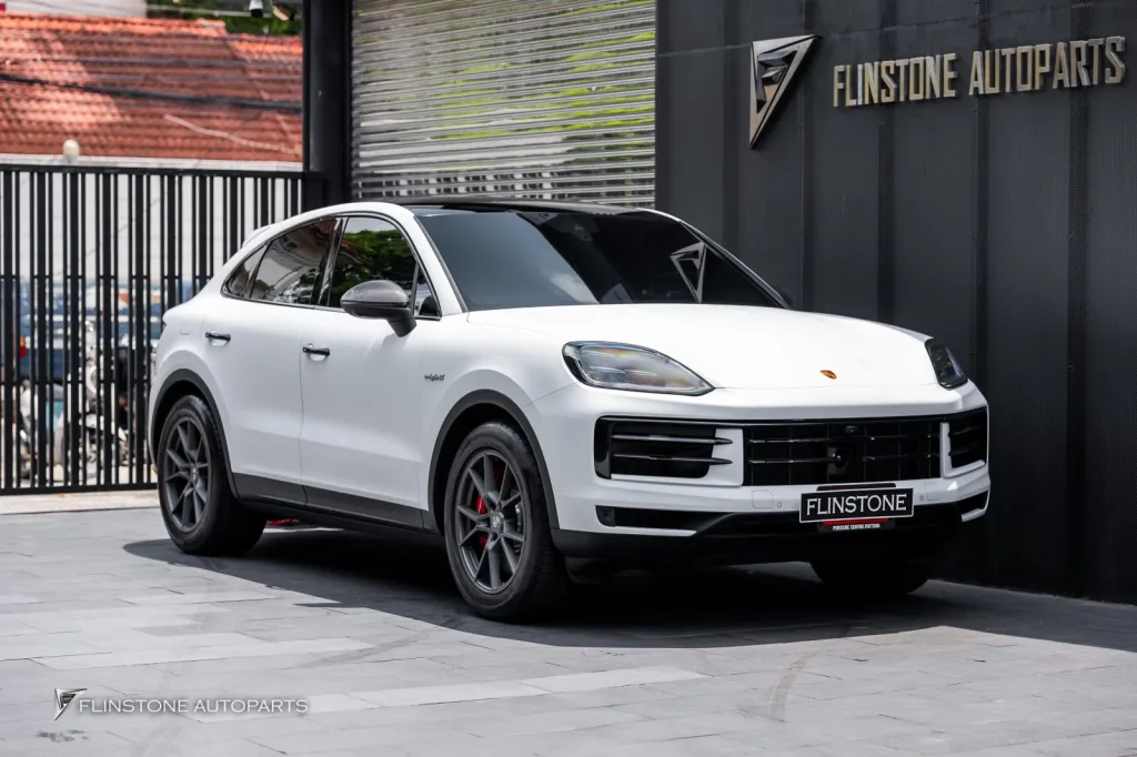Porsche Cayenne กันชนท้าย ดิฟ ปลายท่อ มือจับ กระจกคาร์บอน Usus