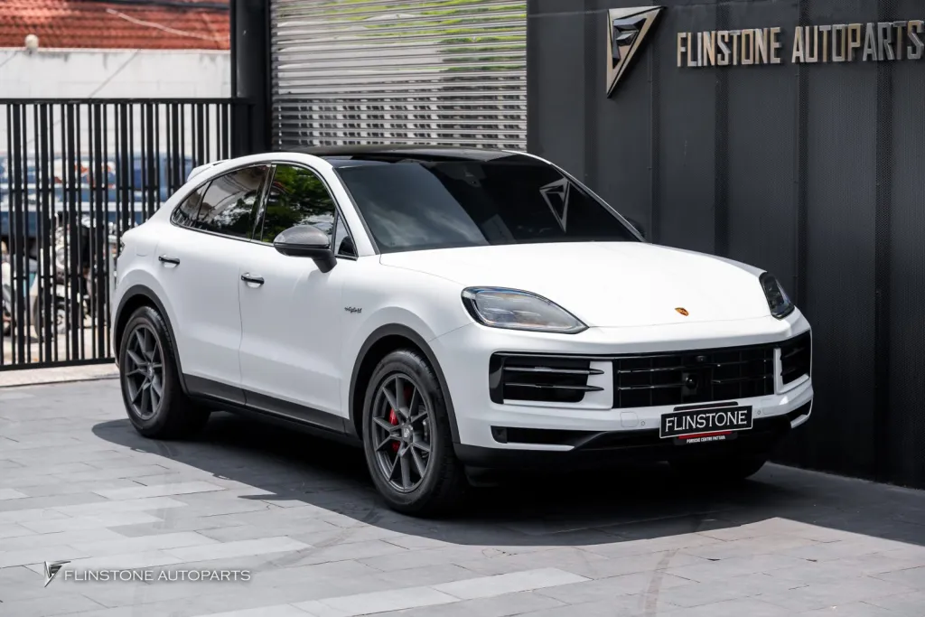 Porsche Cayenne กันชนท้าย ดิฟ ปลายท่อ มือจับ กระจกคาร์บอน Usus