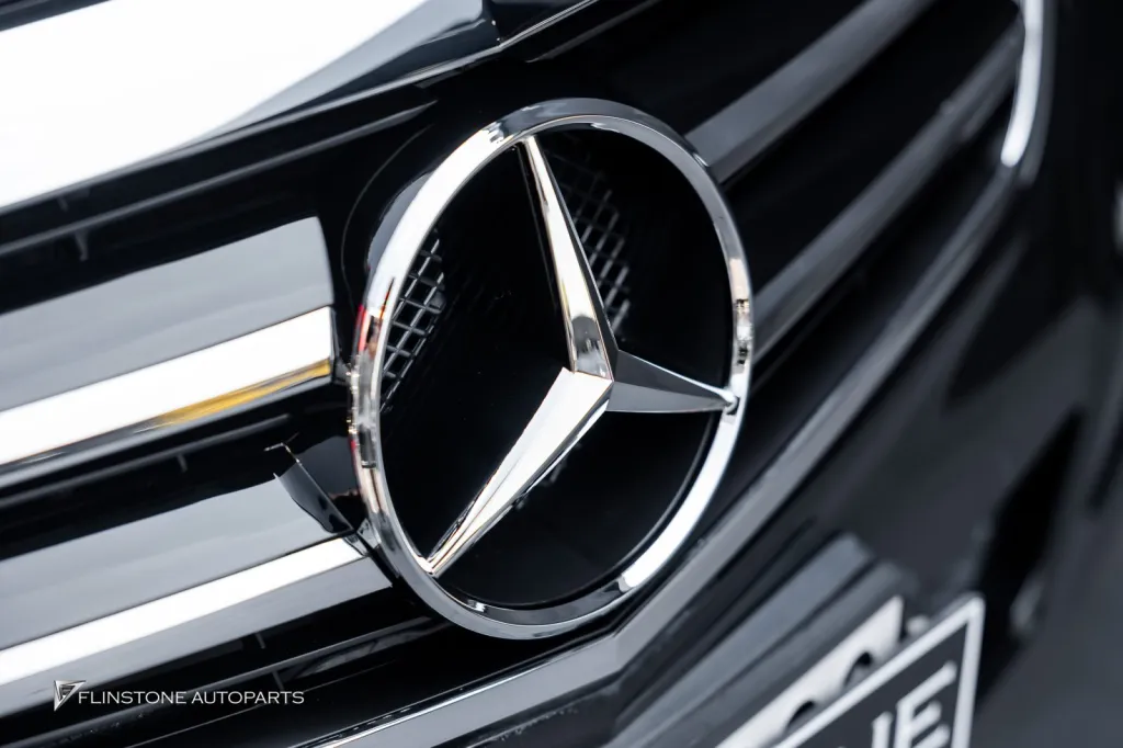 Mercedes Benz W212 กระจัง โลโก้