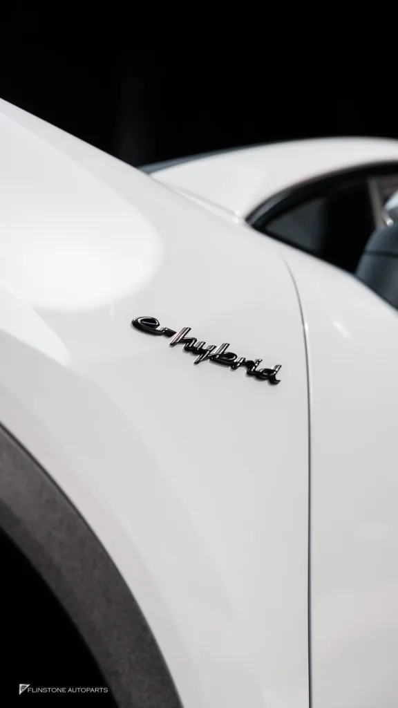 Porsche Cayenne โลโก้ดำ ปลายท่อ