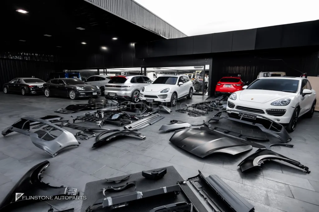 Porsche Cayenne 958 รวม 4 คัน ชุดพาร์ท Turbo GT