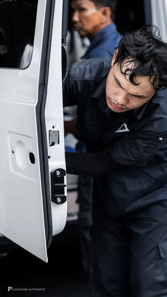 Merceds Benz Gclass ประตูดูด Keyless