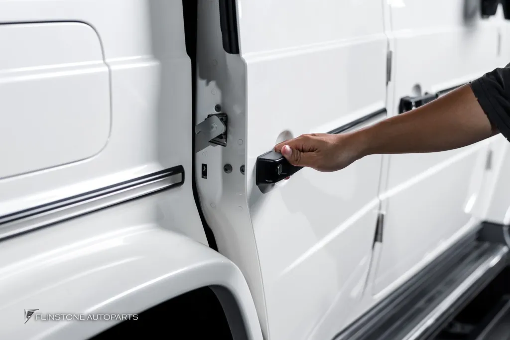 Merceds Benz Gclass ประตูดูด Keyless
