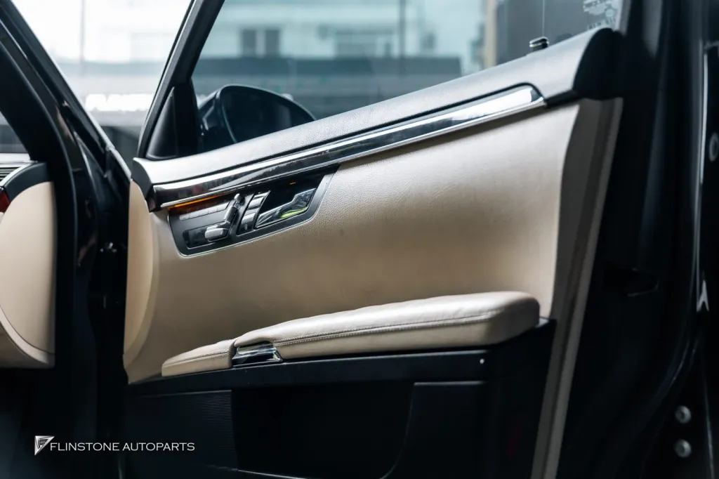 Mercedes Benz Sclass 4 คัน — คันที่ 1