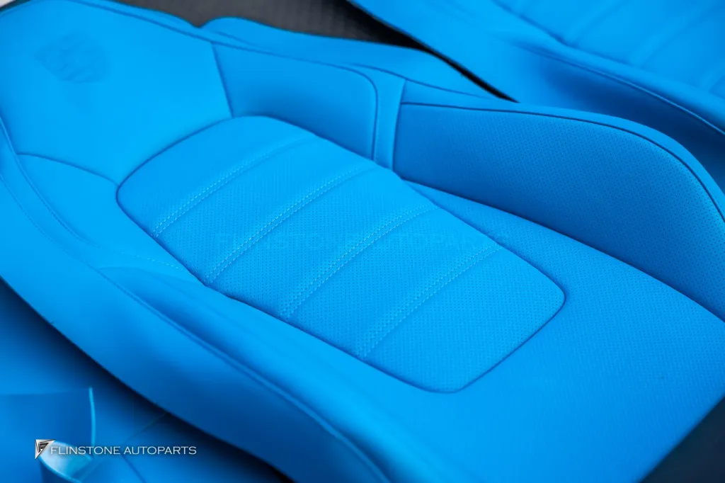 Porsche 992 ภายในฟ้า