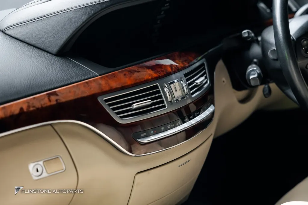 Mercedes Benz Sclass 4 คัน — คันที่ 1