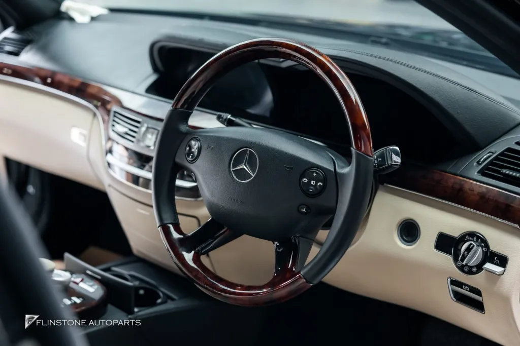 Mercedes Benz Sclass 4 คัน — คันที่ 2