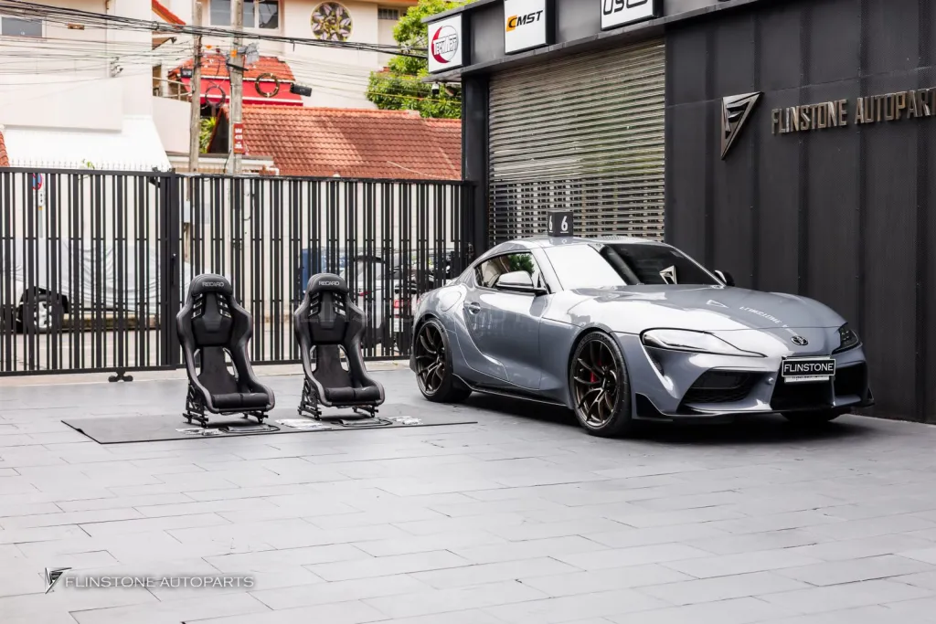 GR Srupa Seats Recaro