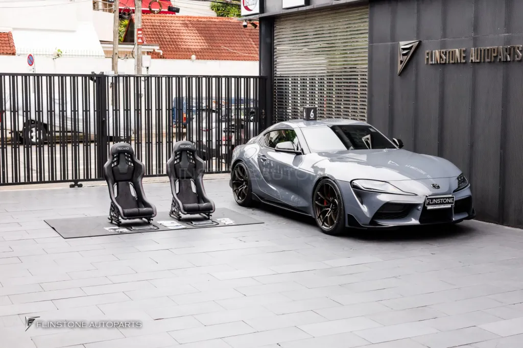 GR Srupa Seats Recaro