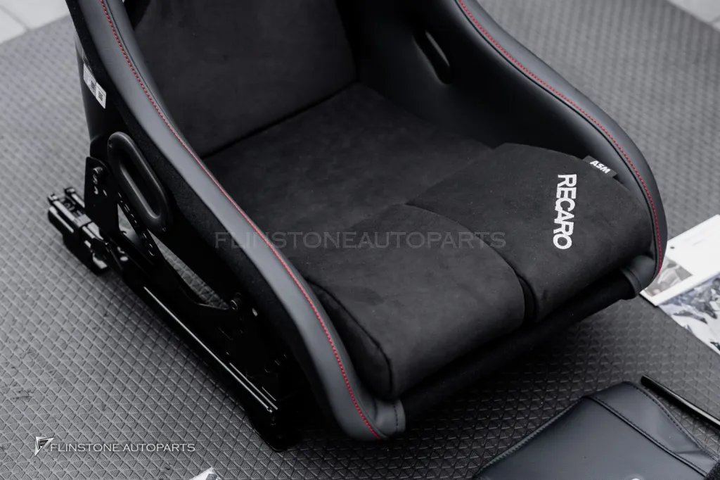 GR Srupa Seats Recaro