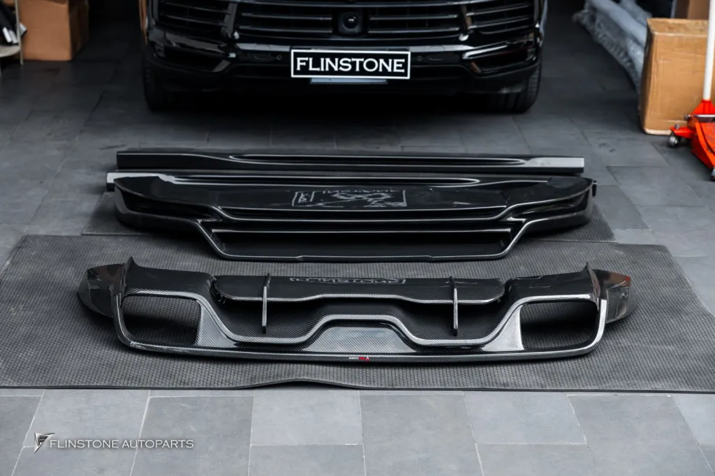 Porsche Cayenne คาร์บอน Takd