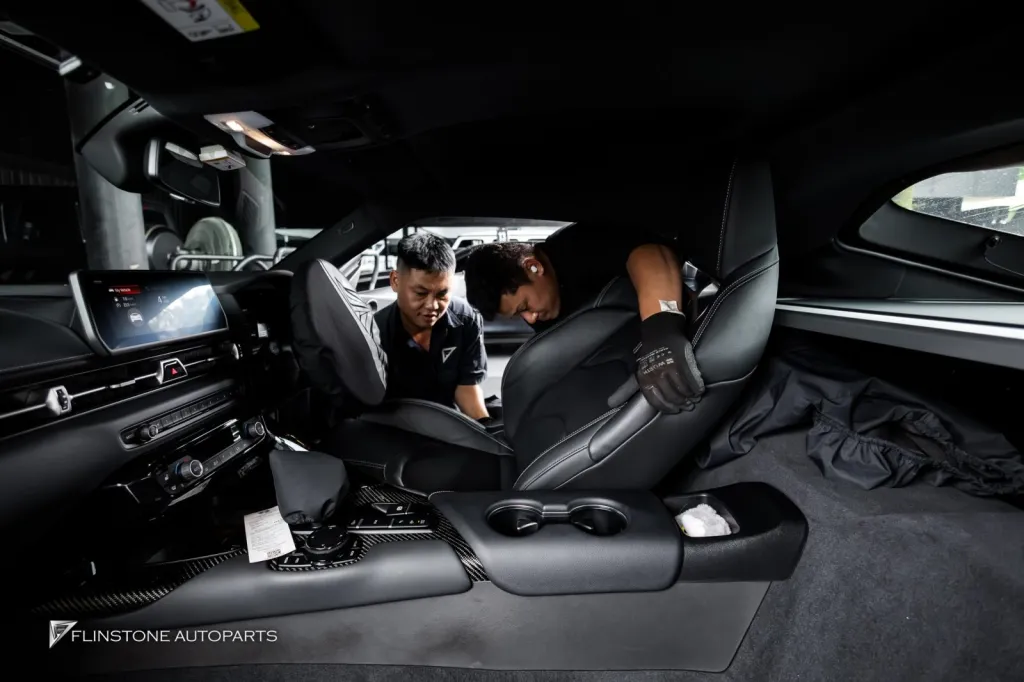 GR Srupa Seats Recaro