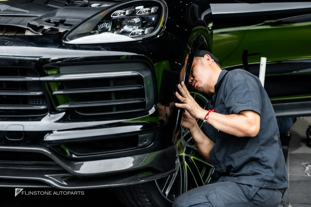 Porsche Cayenne คาร์บอน Takd