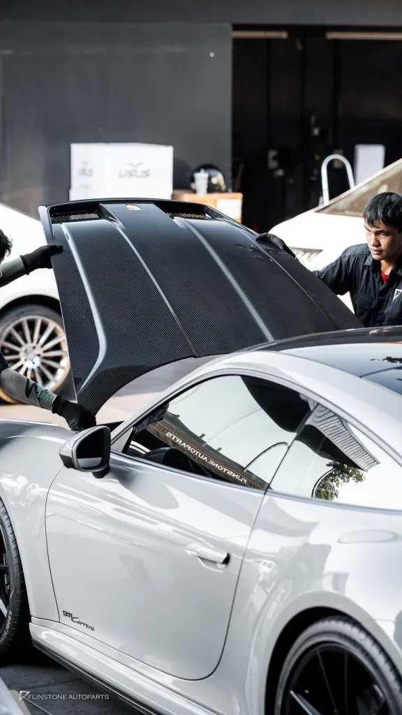 Porsche 992 ฝากระโปรง Techart