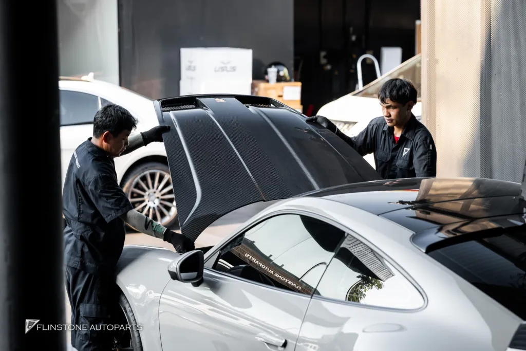 Porsche 992 ฝากระโปรง Techart