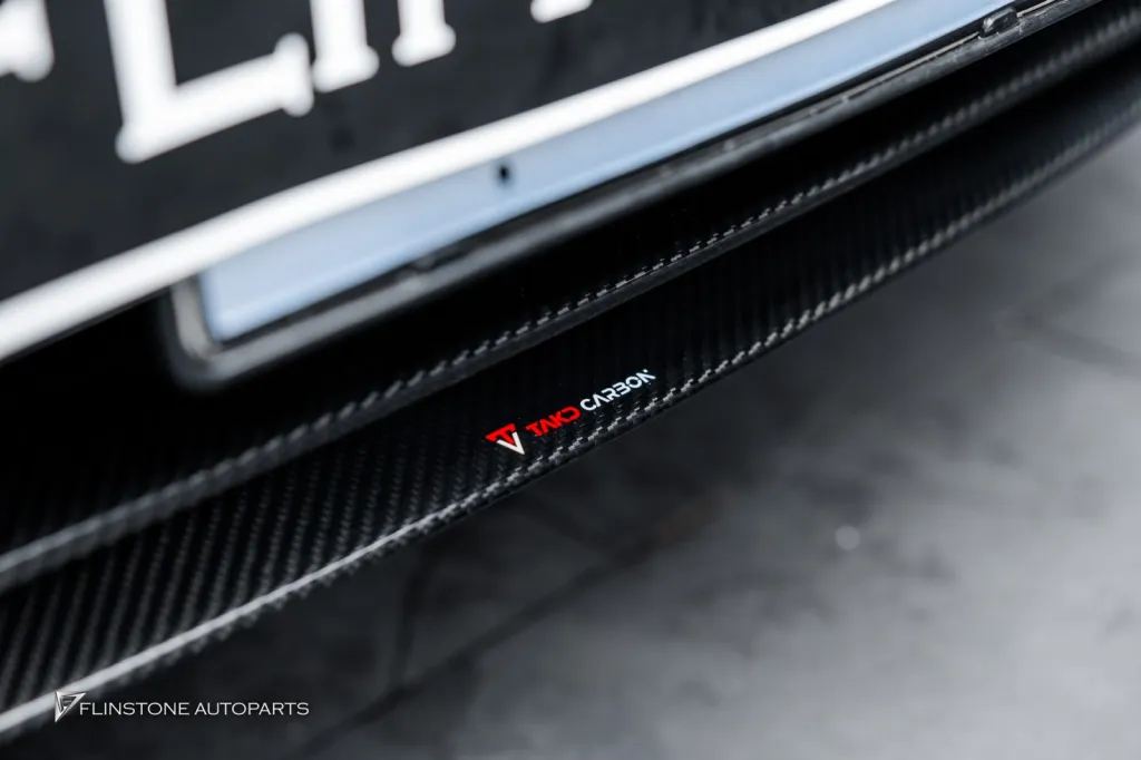 Porsche Cayenne คาร์บอน Takd
