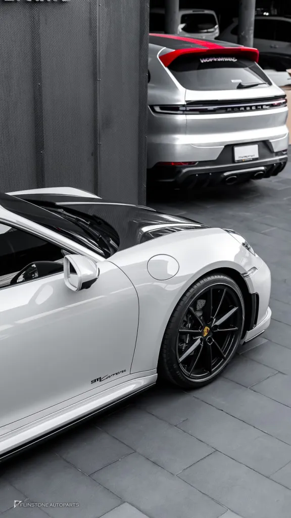 Porsche 992 ฝากระโปรง Techart