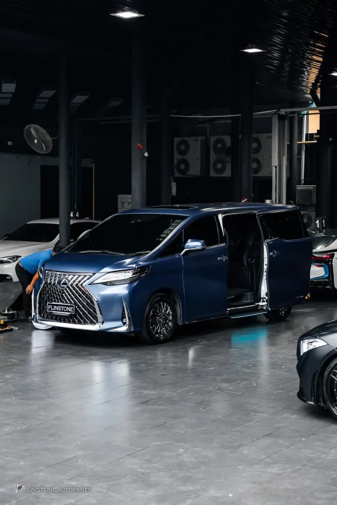 Lexus บันไดไฟฟ้า