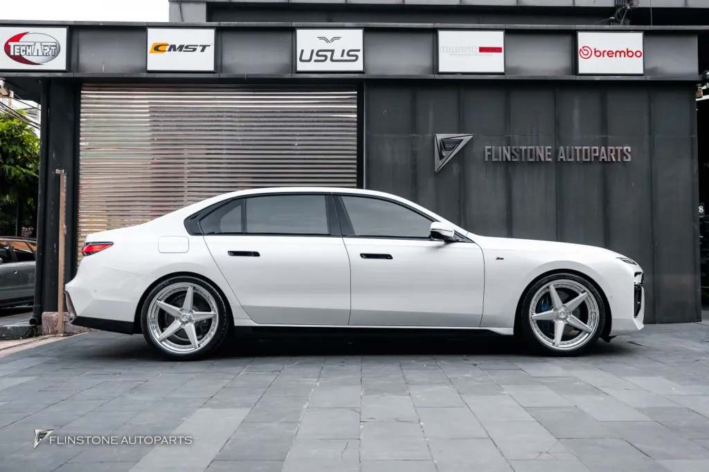 BMW i7 lowering