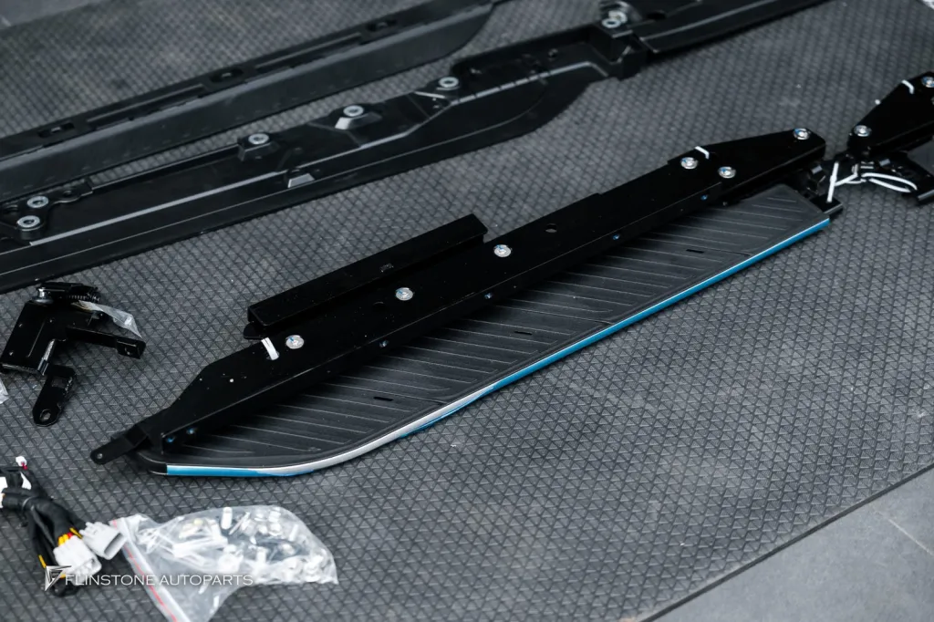 Lexus LM บันไดอัตโนมัติ