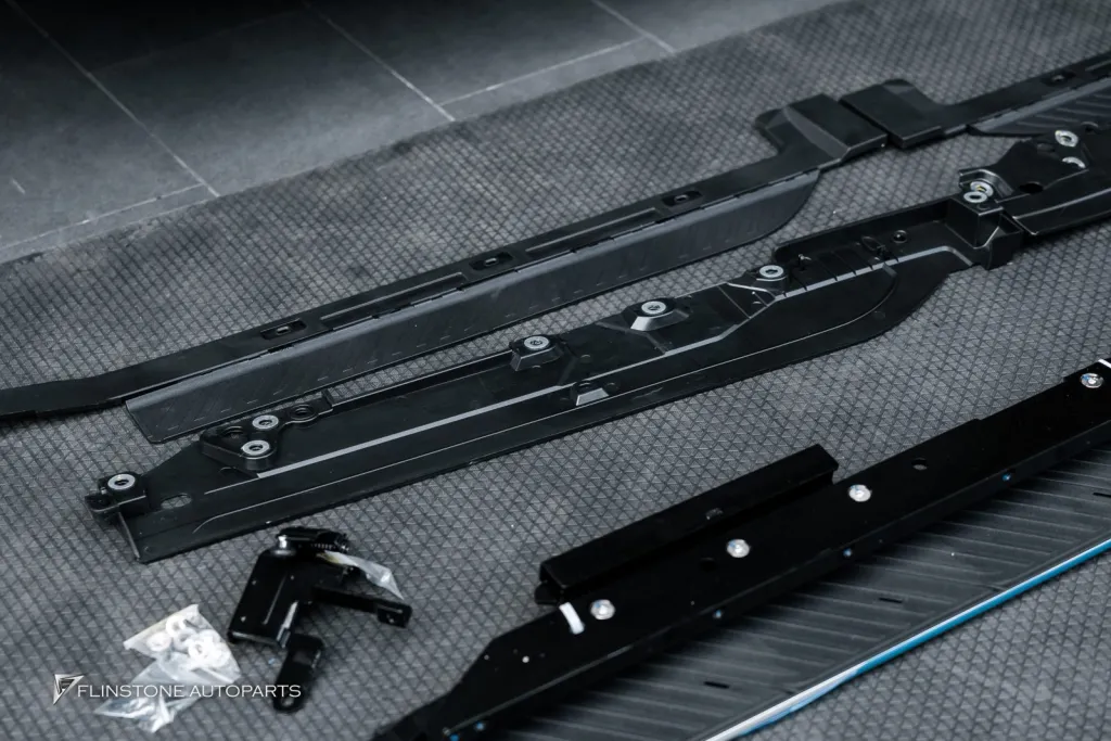Lexus LM บันไดอัตโนมัติ