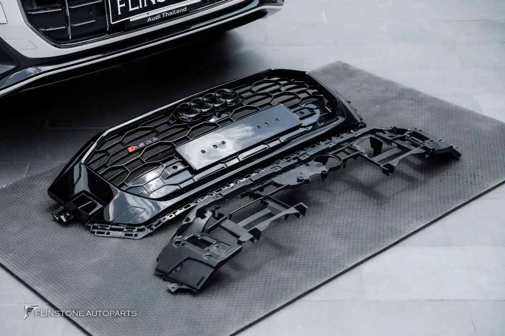 Audi Q8 กระจัง