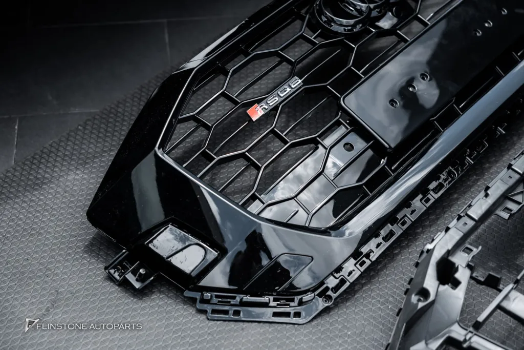 Audi Q8 กระจัง