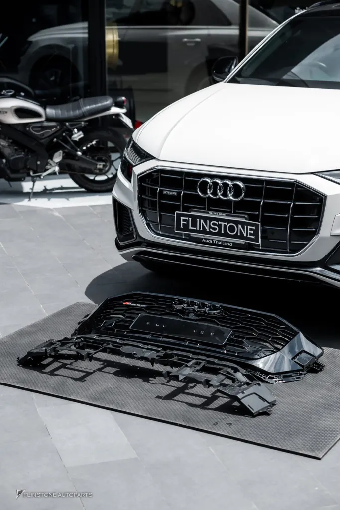 Audi Q8 กระจัง