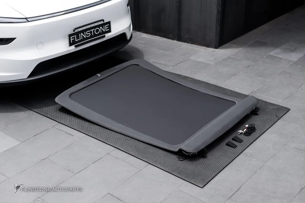 Tesla Juniper ม่านไฟฟ้าหลังคาดาว