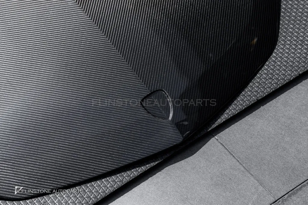 Lamborghini Revuelto Mansory X Duke Dynamic X Usus พาร์ทคาร์บอนรอบคัน