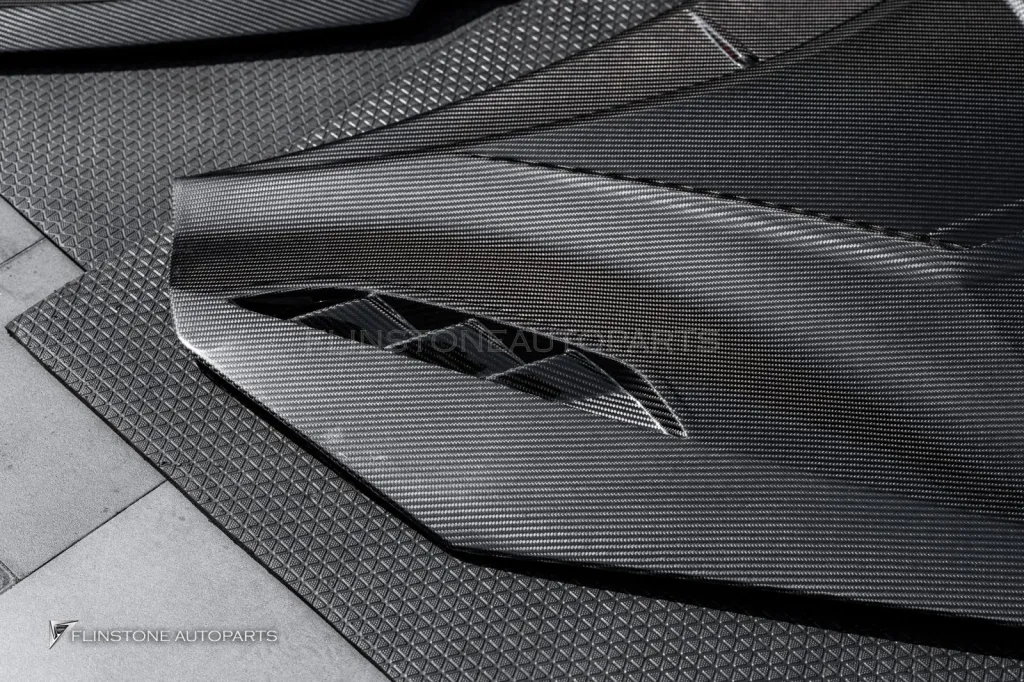 Lamborghini Revuelto Mansory X Duke Dynamic X Usus พาร์ทคาร์บอนรอบคัน
