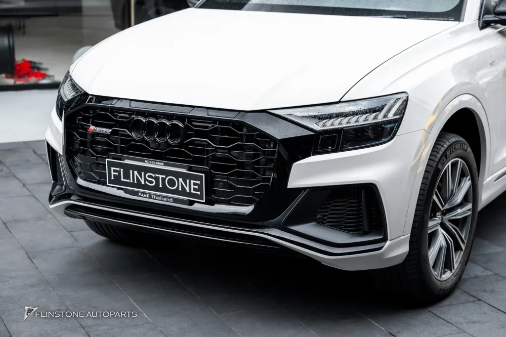 Audi Q8 กระจัง