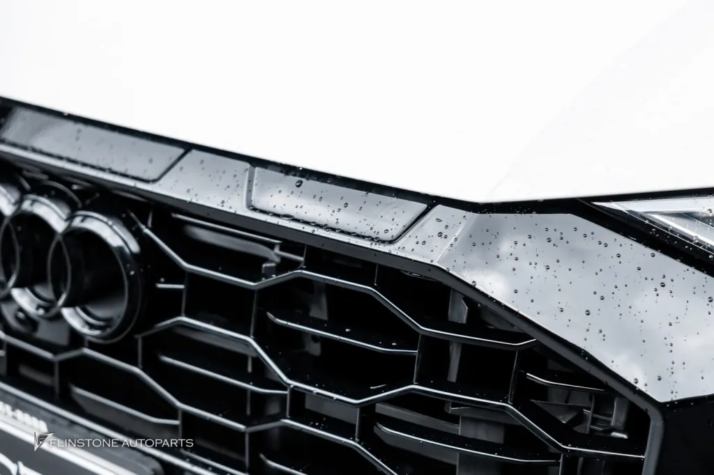 Audi Q8 กระจัง