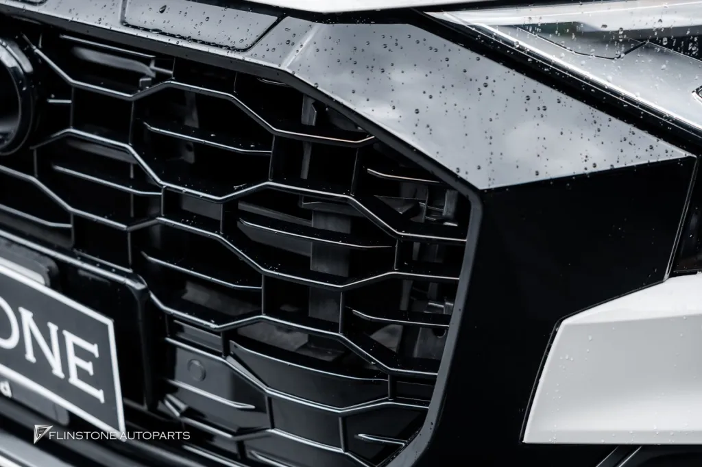 Audi Q8 กระจัง