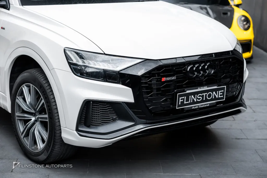 Audi Q8 กระจัง