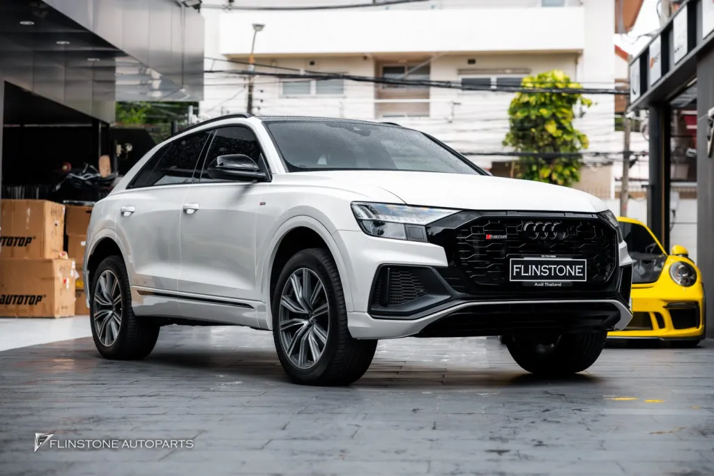Audi Q8 กระจัง