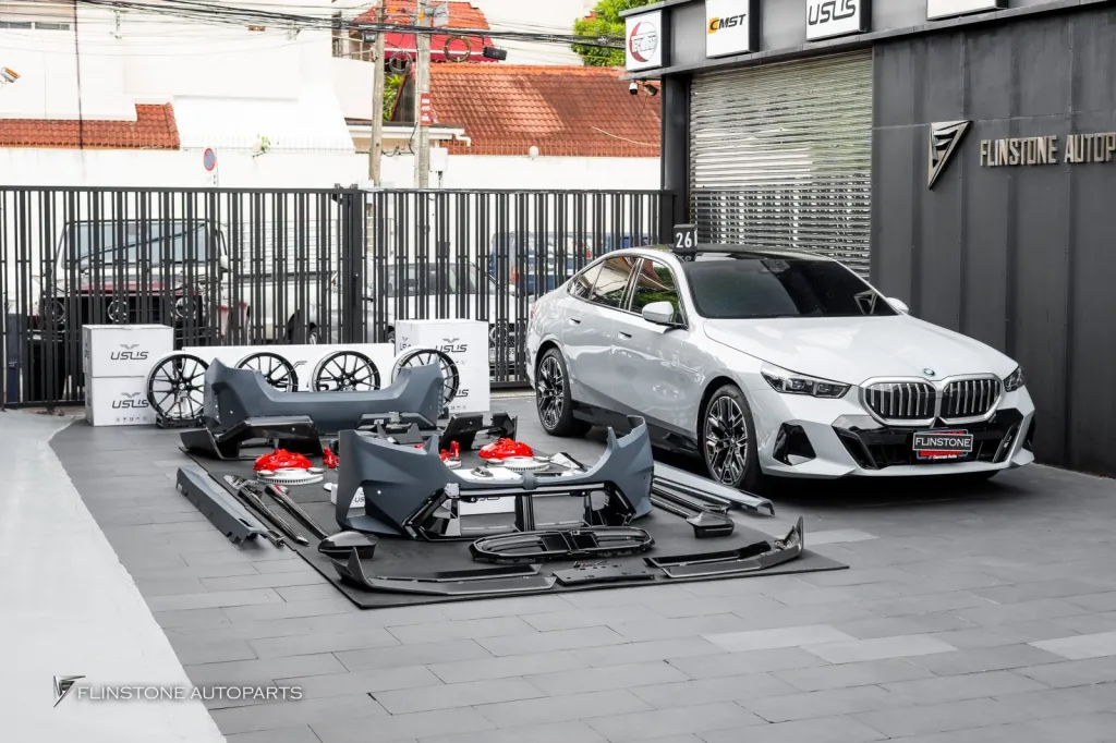 BMW G60 to  M5 พาร์ทรอบคัน + คาบอน , ล้อusus ,