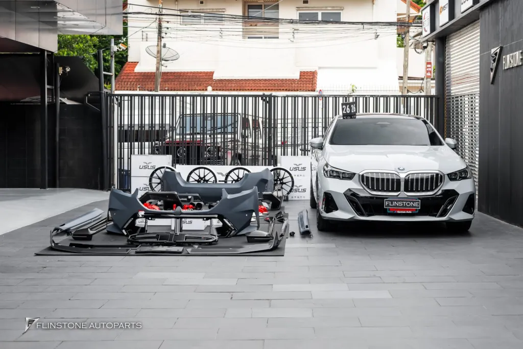 BMW G60 to  M5 พาร์ทรอบคัน + คาบอน , ล้อusus ,