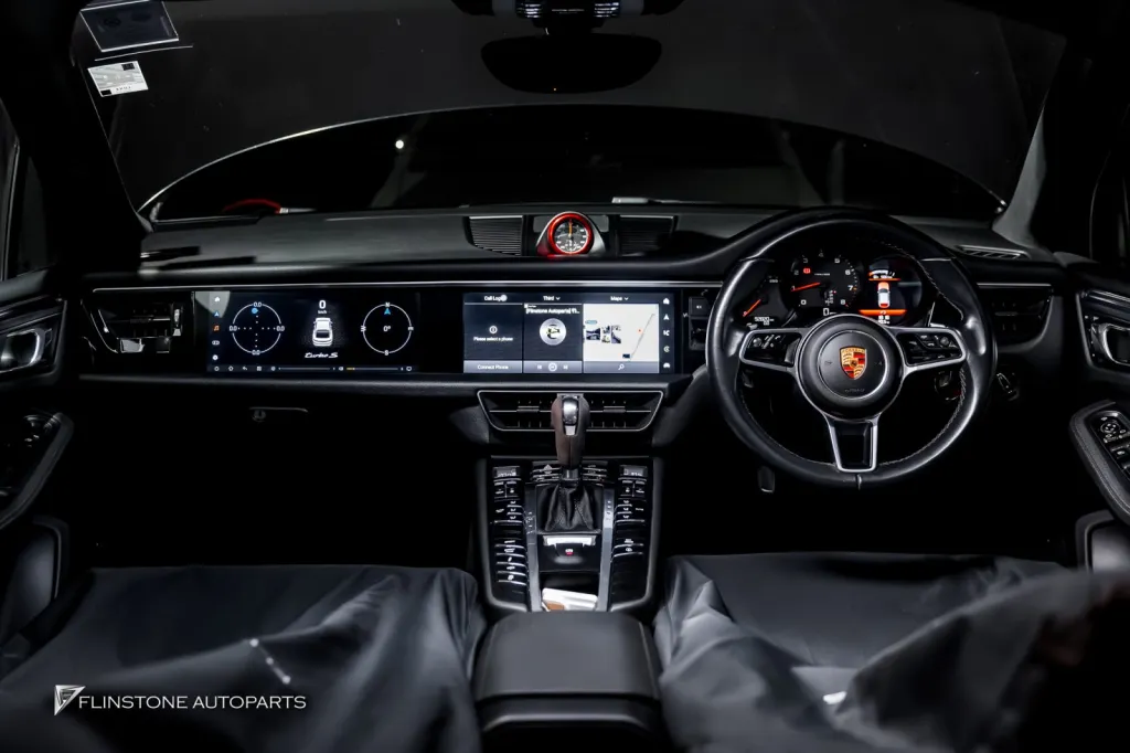Porsche Macan จอ Dual Screen