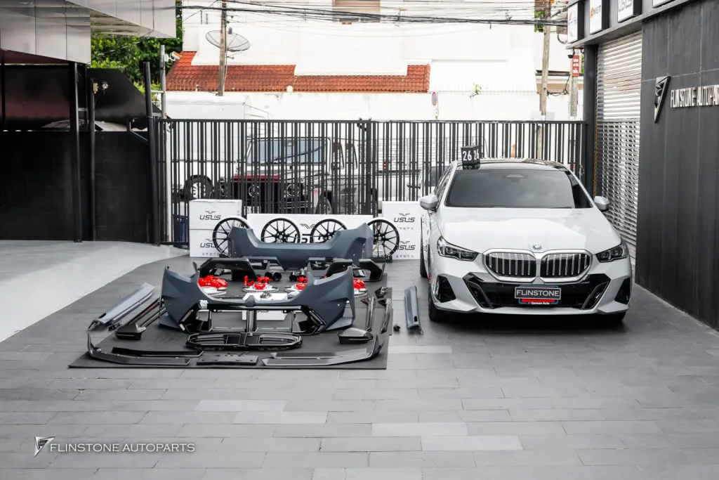 BMW G60 to  M5 พาร์ทรอบคัน + คาบอน , ล้อusus ,