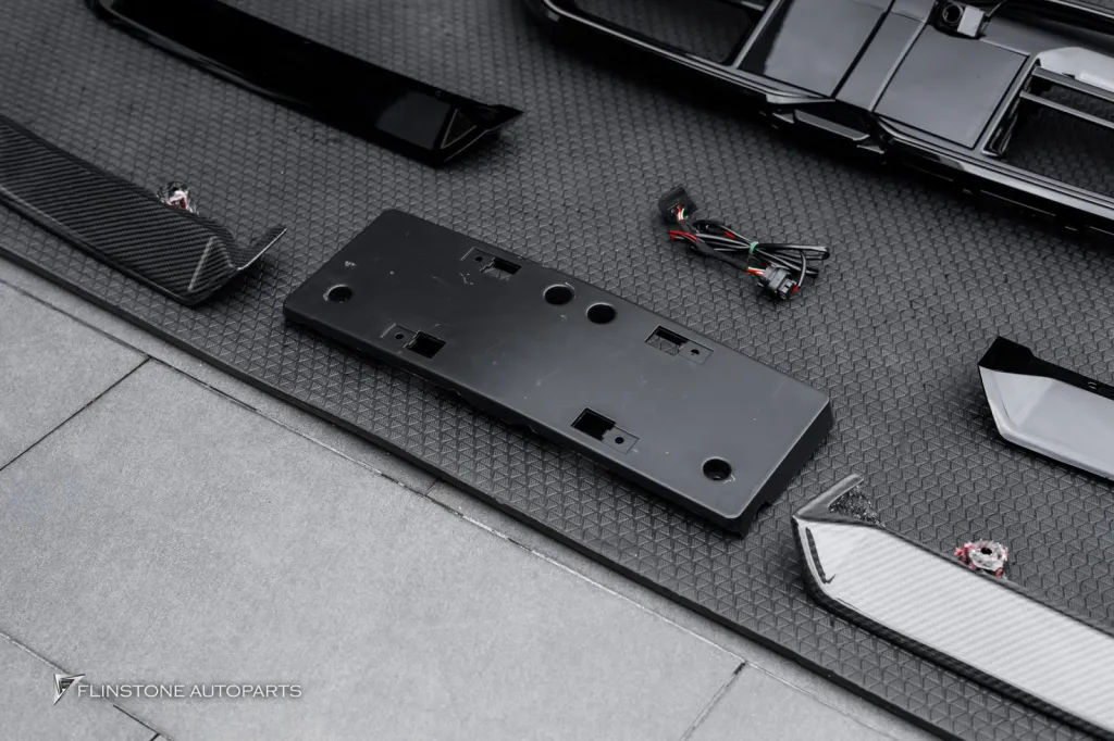 BMW G60 to  M5 พาร์ทรอบคัน + คาบอน , ล้อusus ,
