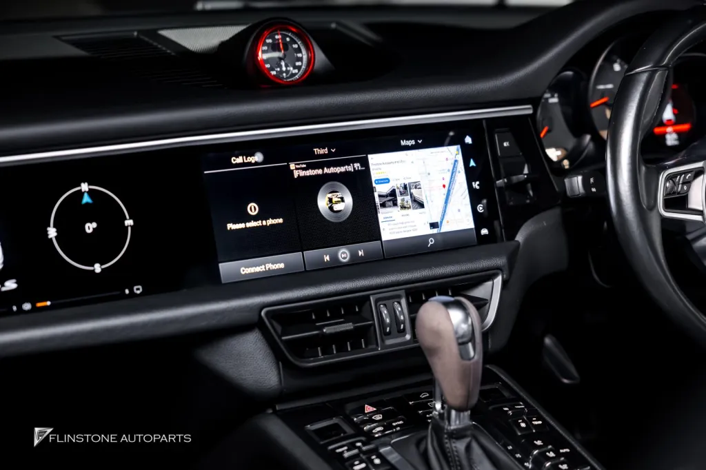 Porsche Macan จอ Dual Screen