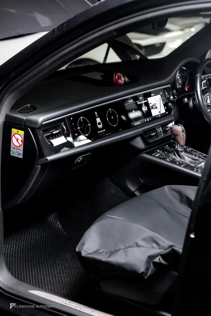 Porsche Macan จอ Dual Screen