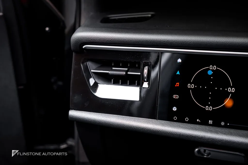 Porsche Macan จอ Dual Screen
